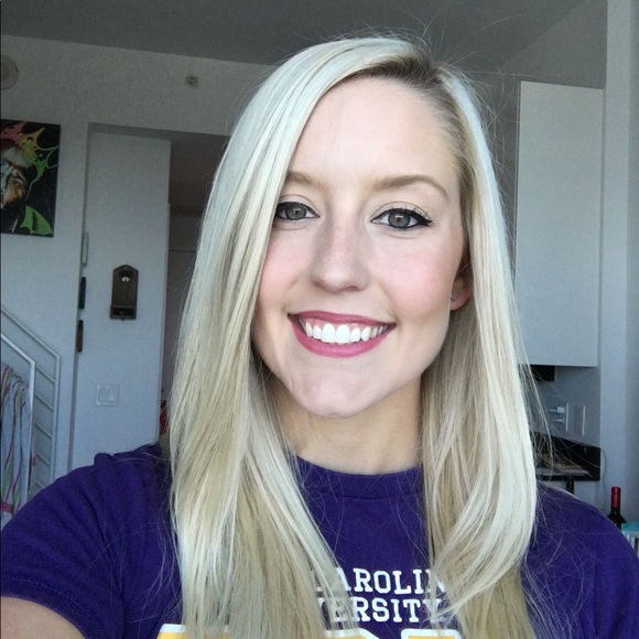 Meet your Posher, Melissa - Picture 2 of 2